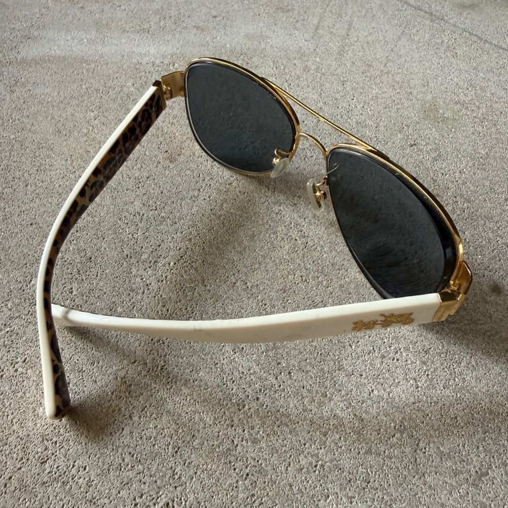 Coach Aviator Sunglasses Leopard Print Gold Horse Carriage Logo HC7059 9249T5 - Picture 8 of 9
